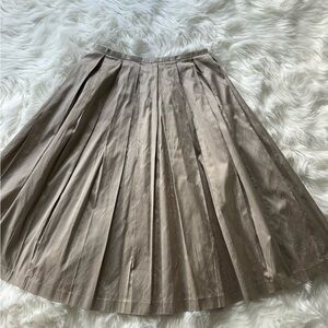Trina Turk silk pleated skirt size 2